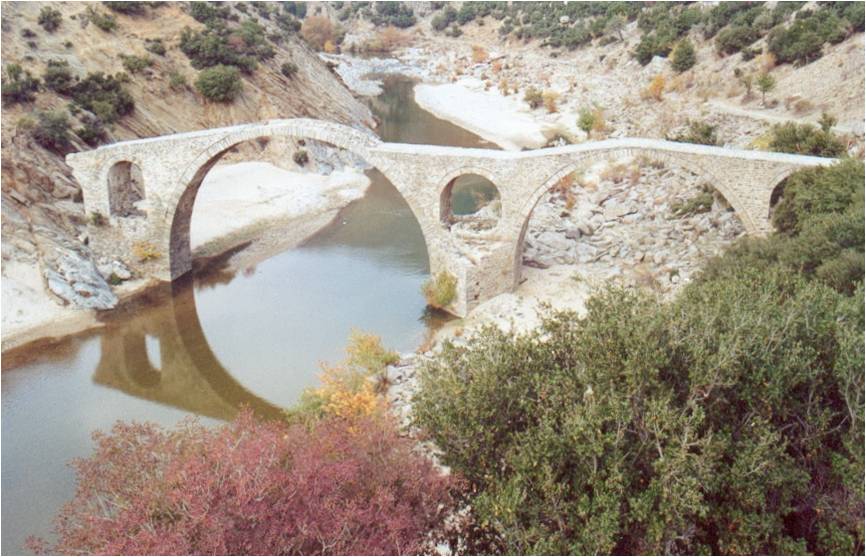 Το πέτρινο γεφύρι